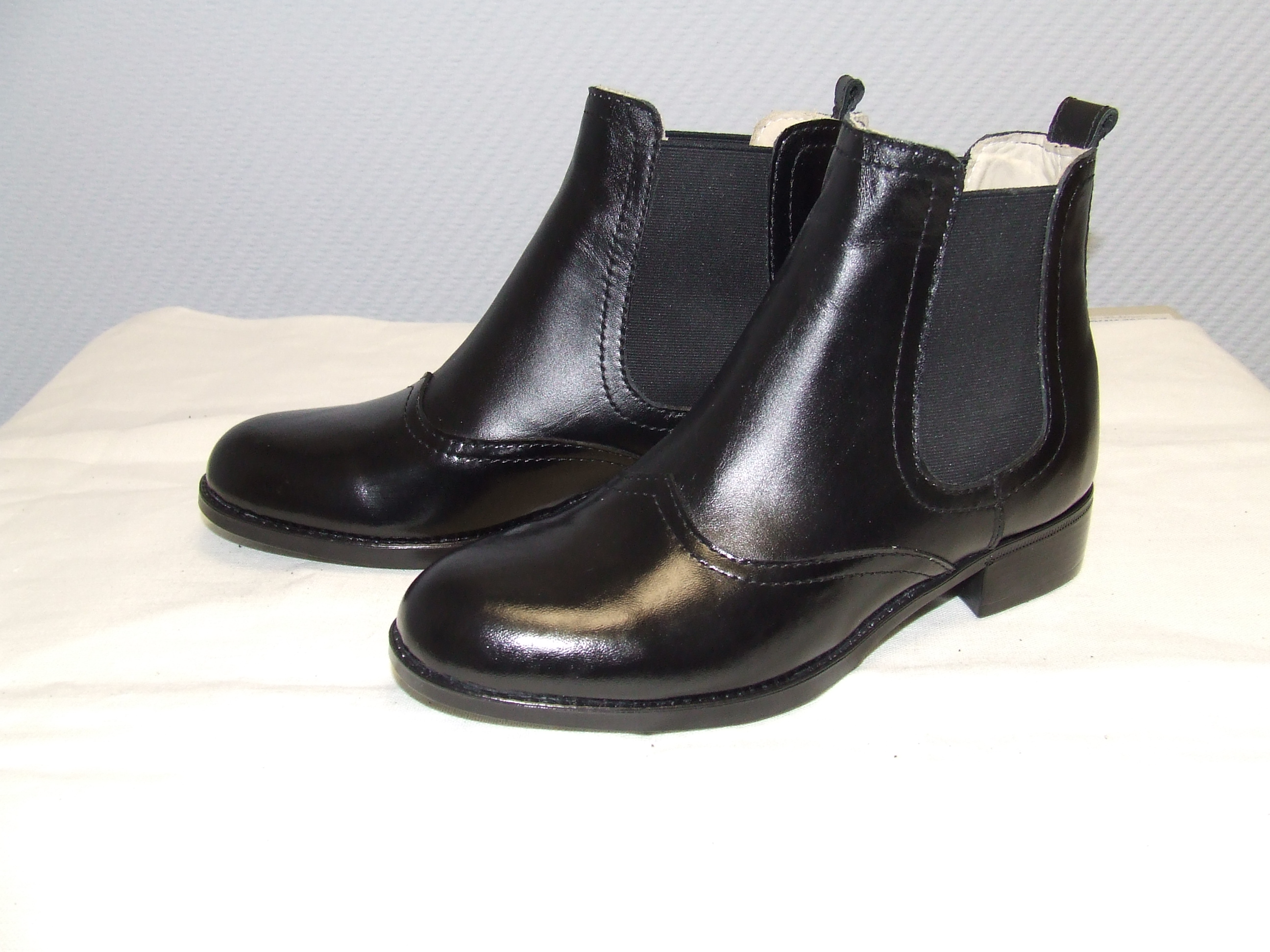 Индивидуальный пошив обуви для верховой езды и роты почетного караула